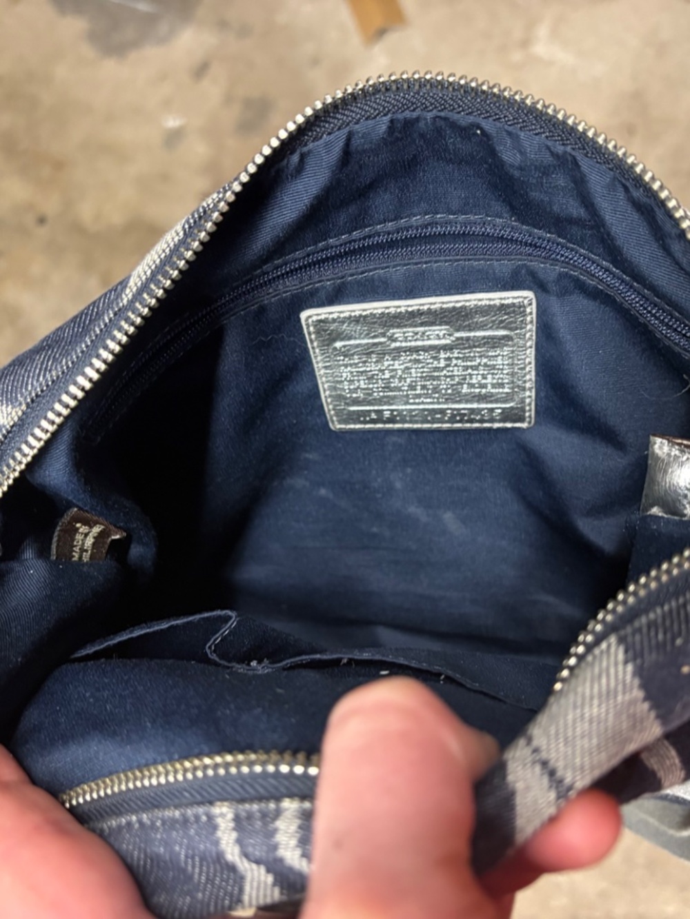 Coach Bag - Picture 5 of 8